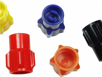 VALVE CAPS WITH CORE REMOVER