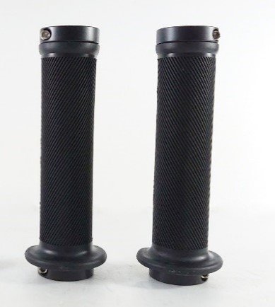 LOCK ON GRIPS